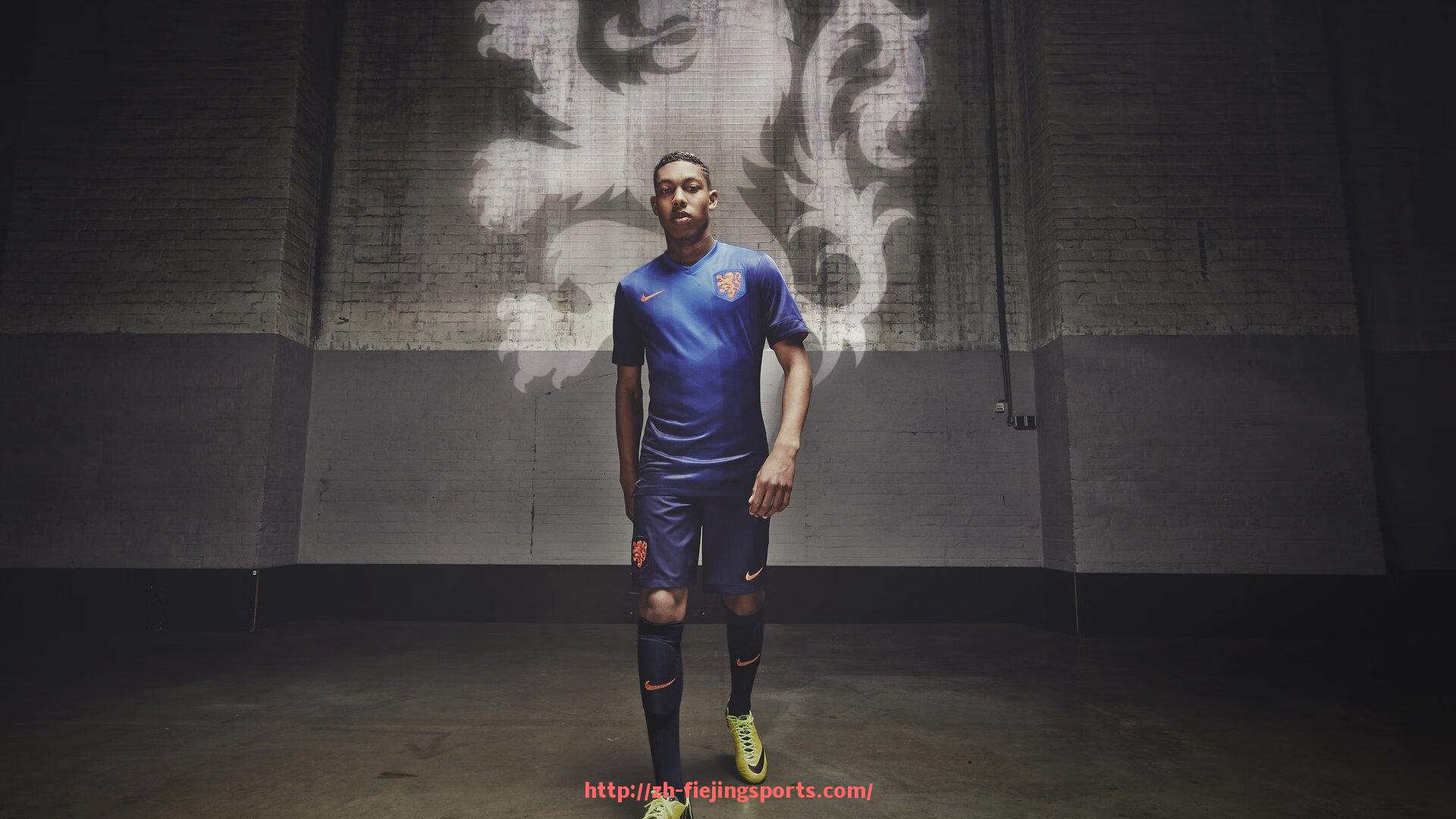 飞鲸体育直播-欧冠颁奖舞台设计亮点及历年现场回顾