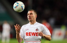 飞鲸体育直播-欧冠点球回放精选及关键比赛技术解析